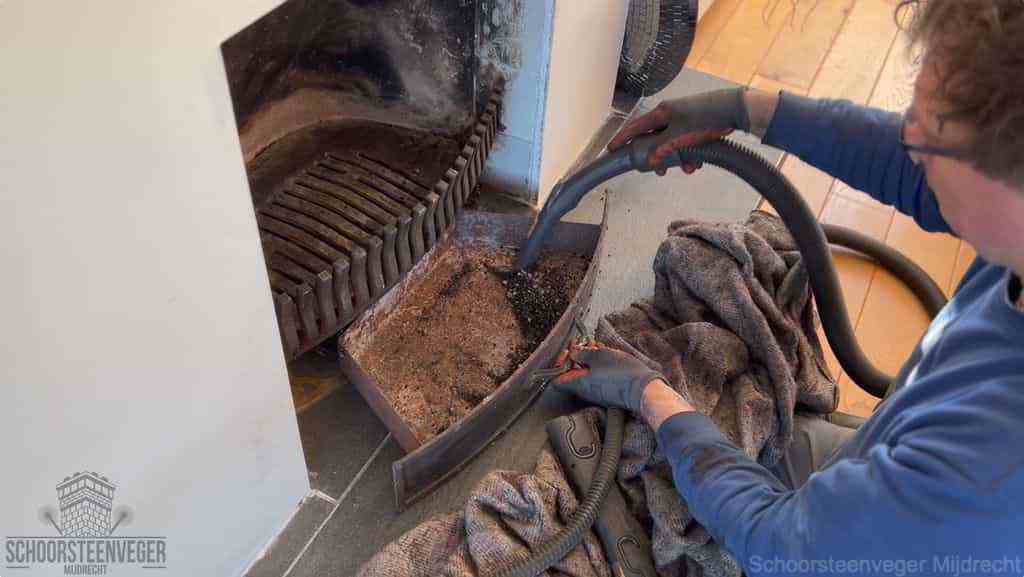 Prijs schoorsteenvegen Mijdrecht schouw reinigen Prijs schoorsteenvegen Mijdrecht schouw reinigen