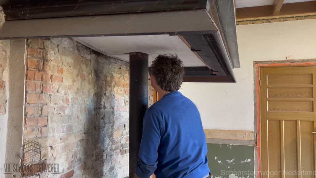Schoorsteen reinigen Mijdrecht rookkanaal Schoorsteen reinigen Mijdrecht rookkanaal