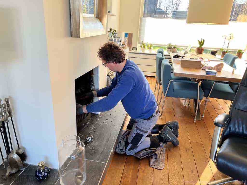 Schouwveger Mijdrecht kleed schoorsteenreiniger Schouwveger Mijdrecht kleed schoorsteenreiniger